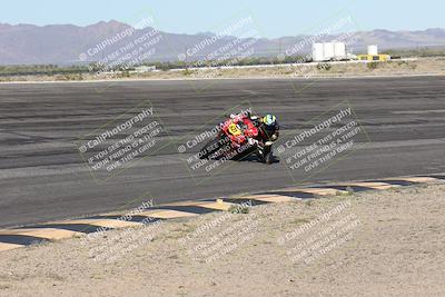 media/Jan-16-2026-CVMA Friday Practice (Fri) [[6f2bf47531]]/5-Racer 4-Trackday1/Session 2 (Bowl)/